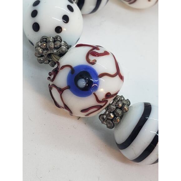 Lampwork Glass Bracelet Eyeball Bead Hand Paint Stretch Black White Goth Novelty - Picture 5 of 7